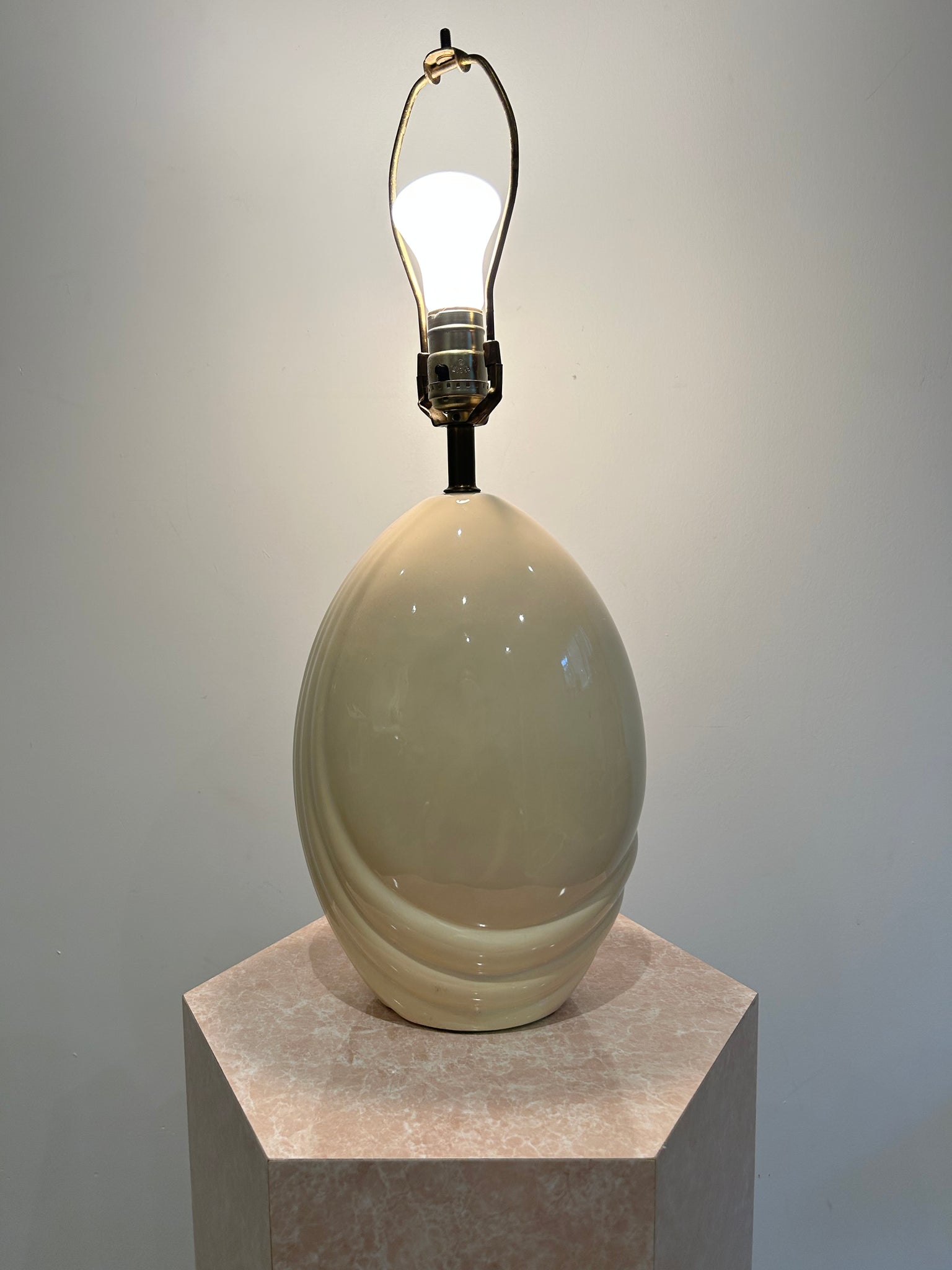 Cream oval ceramic art deco lamp
