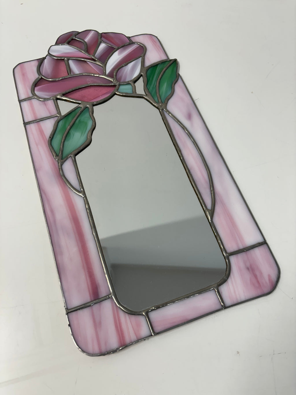 Petit miroir avec vitrail de rose