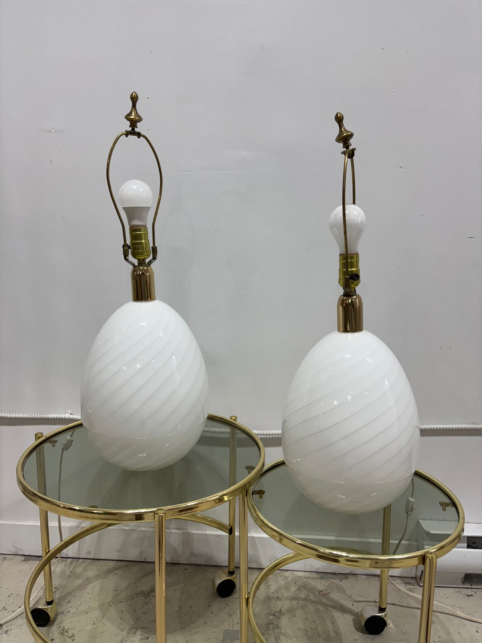 XL lampes oeufs en verre Murano swirl blanches