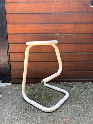 Tabouret de bar blanc paperclip