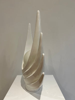 White wave art deco ceramic lamp