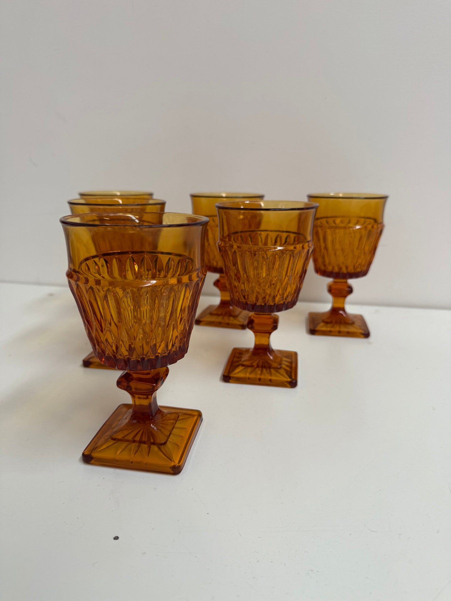 Grands verres ambrés Indiana Glass Co. Mt. Vernon