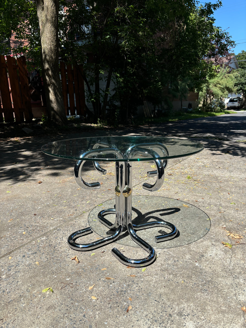 Table d’appoint / à café en chrome tubulaire avec vitre