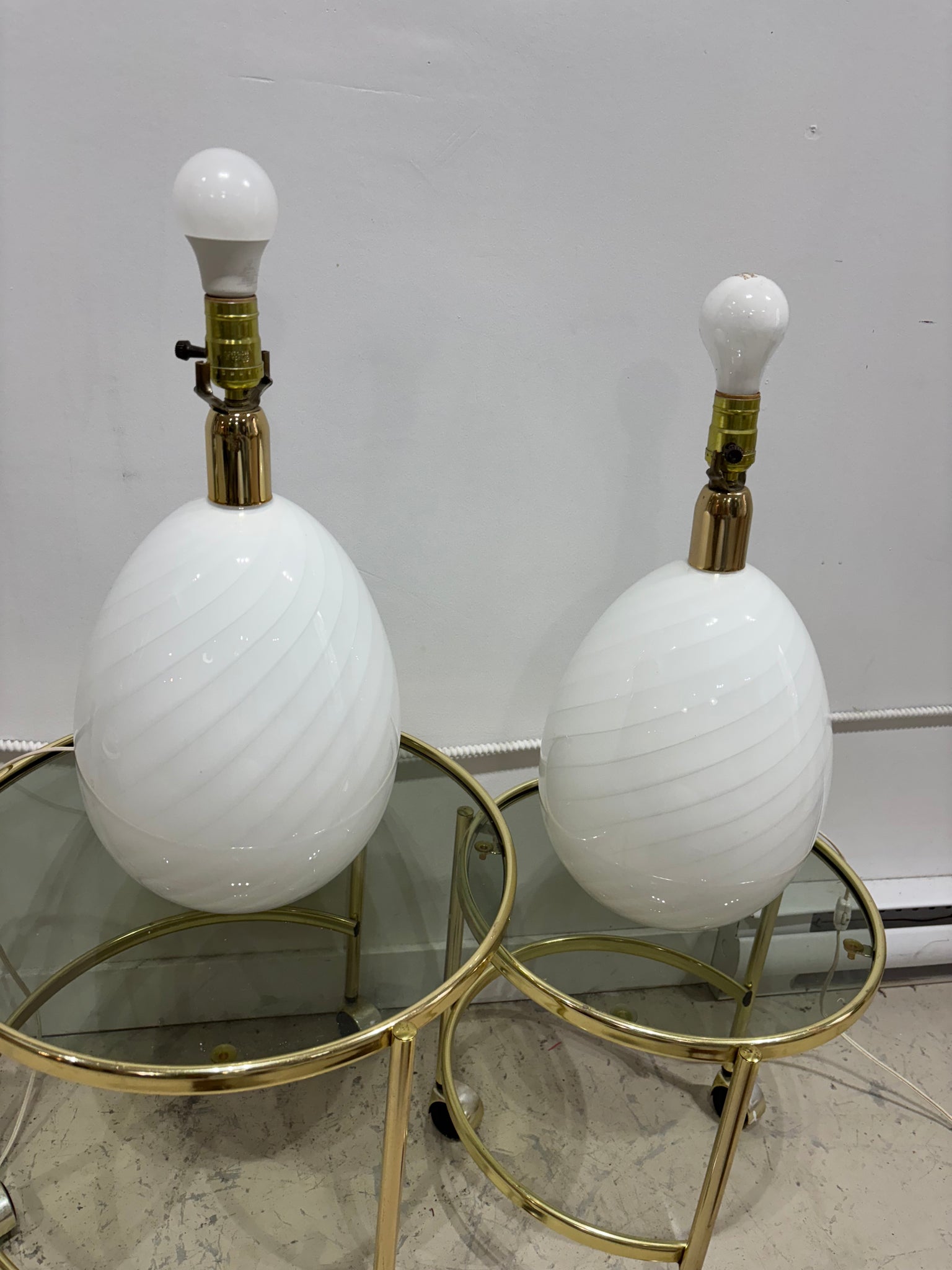 XL lampes oeufs en verre Murano swirl blanches