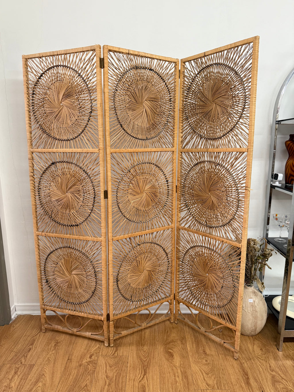 Paravent en rotin osier sunburst