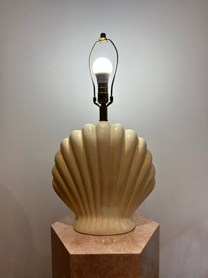 Cream art deco ceramic seashell lamp