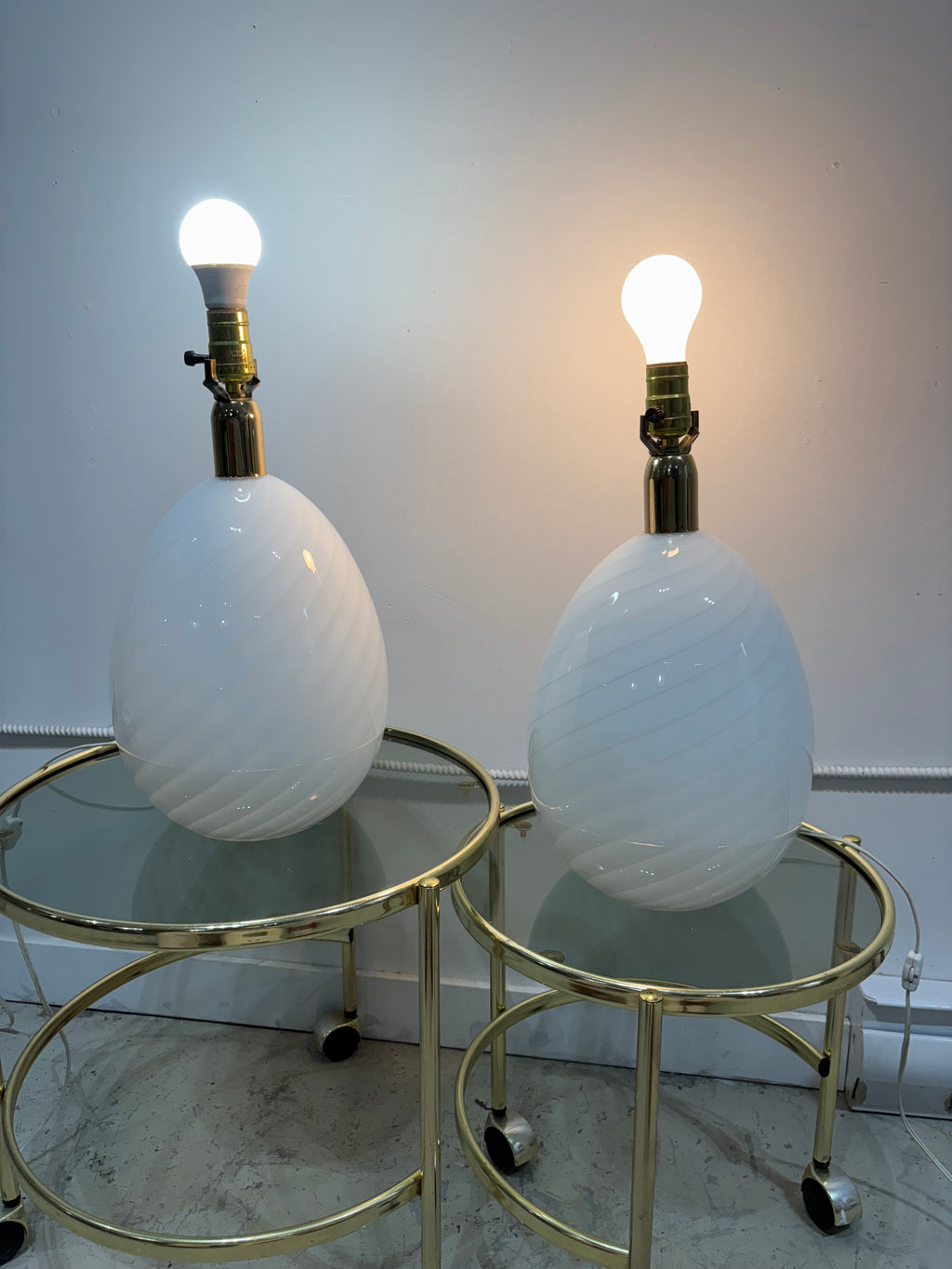 XL lampes oeufs en verre Murano swirl blanches