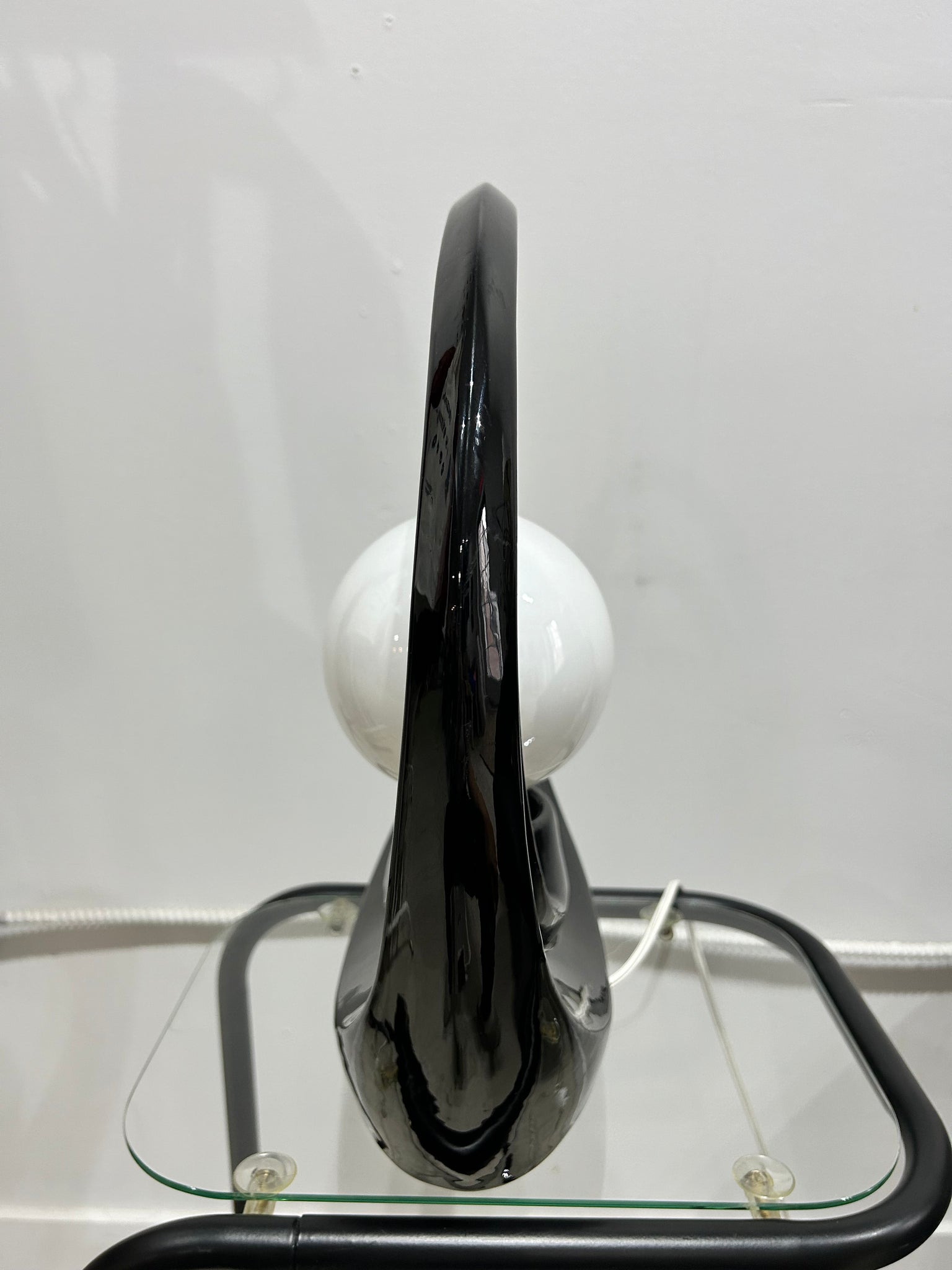 Lampe de table en céramique noire art deco hoops