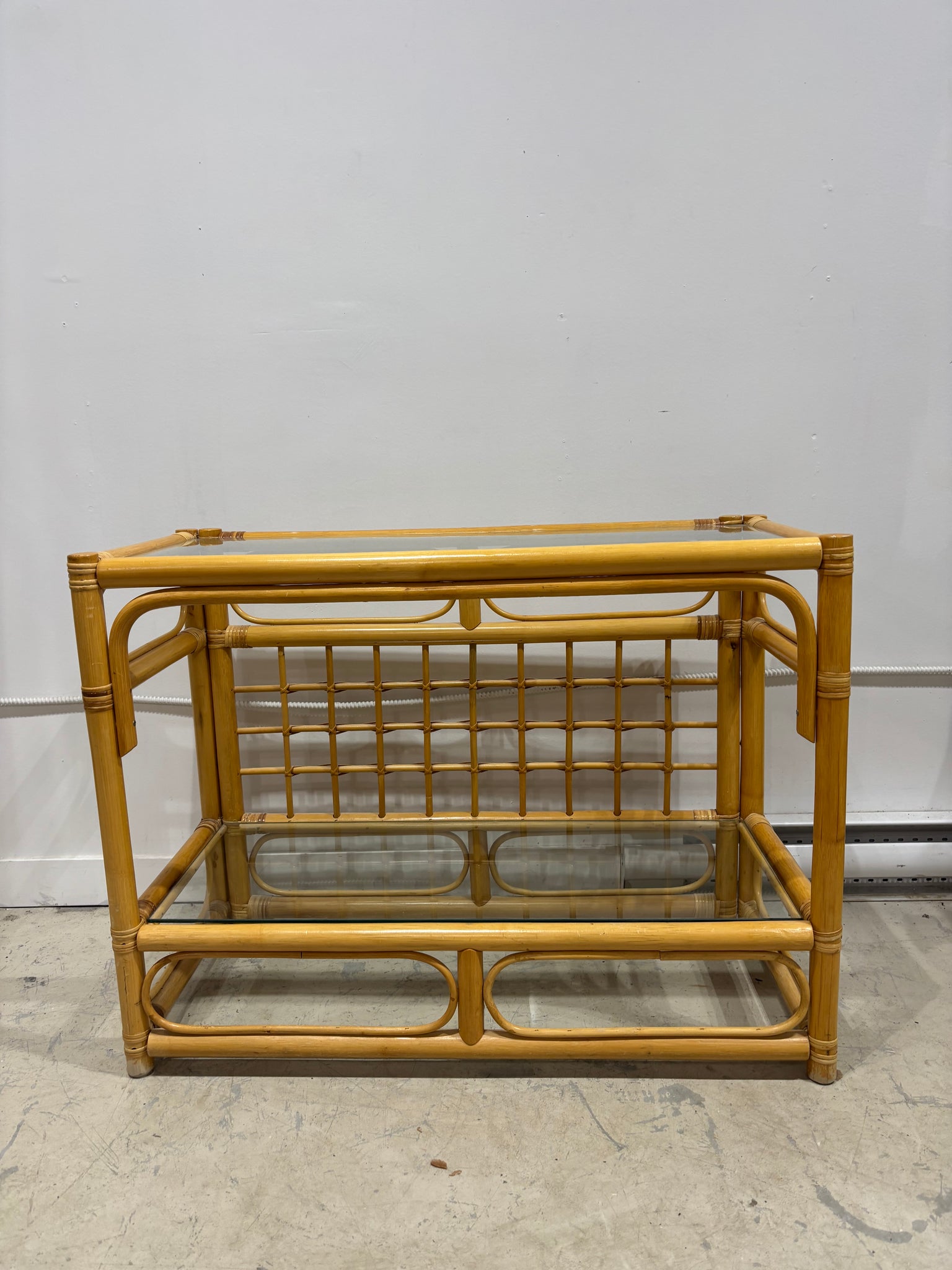 Table console en bambou et verre