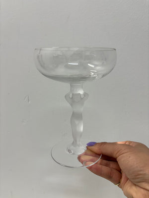 Sélection de verres en cristal Bacchante de Bayel avec pieds de femmes givrés