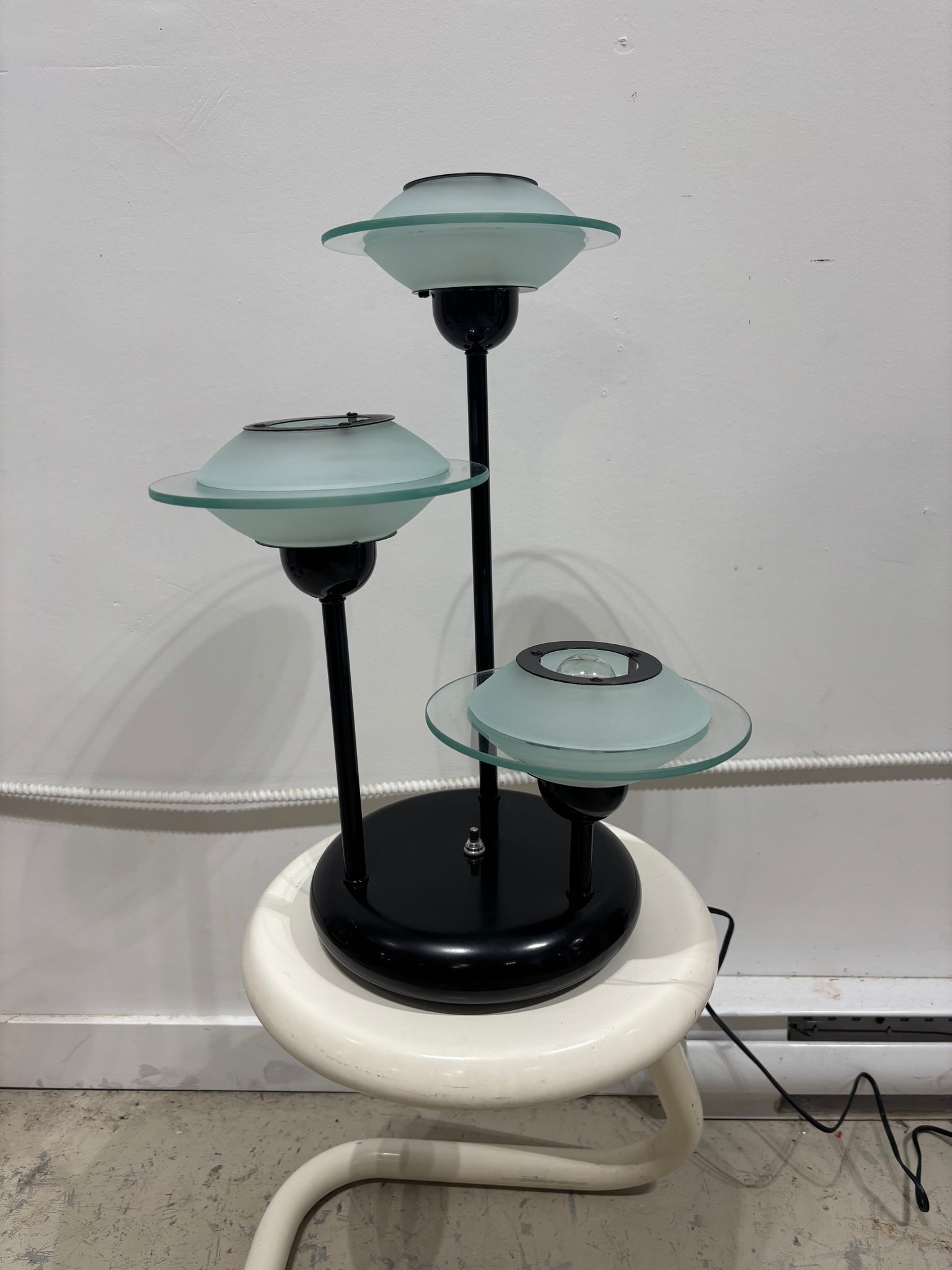 Lampes de table et plancher noires en métal