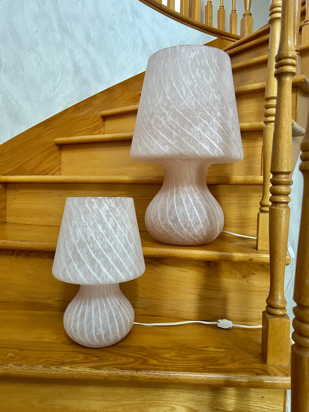 Lampes champignons en verre Murano rose givré authentiques