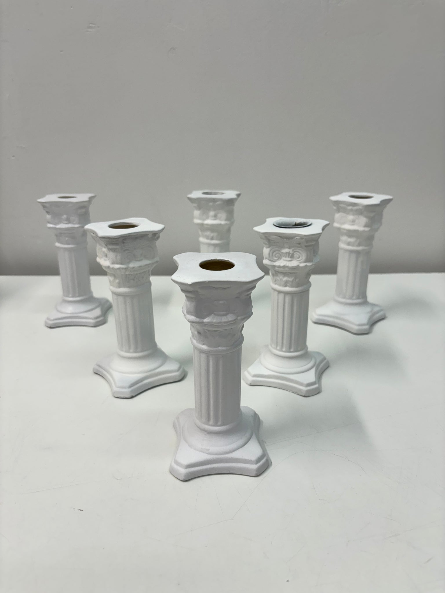 Bougeoirs colonnes blanches