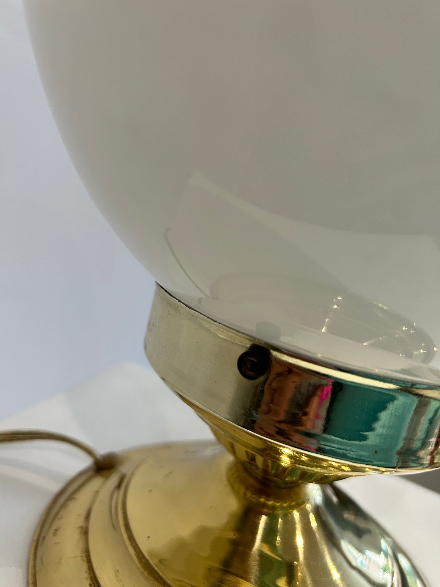 White Murano glass style egg lamp