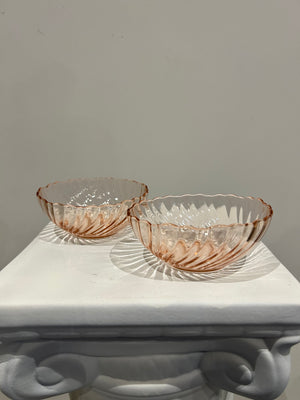 Selection of pink depression glass style glassware part 13
