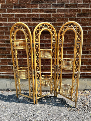 Bamboo paravent with planters