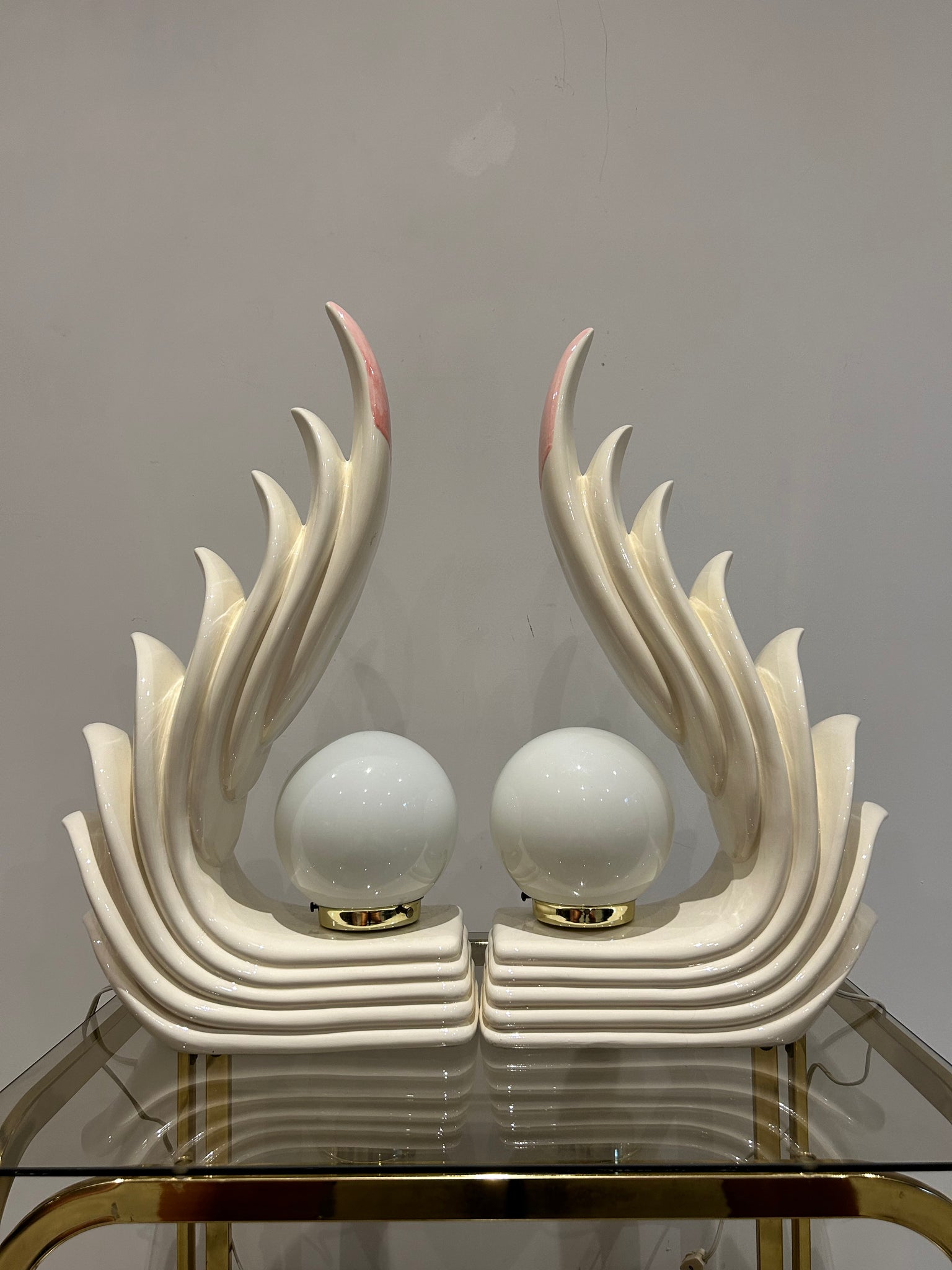 White wave art deco ceramic lamps