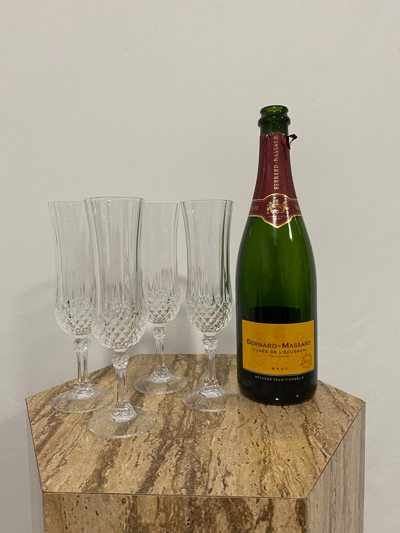 Thicc crystal champagne flutes