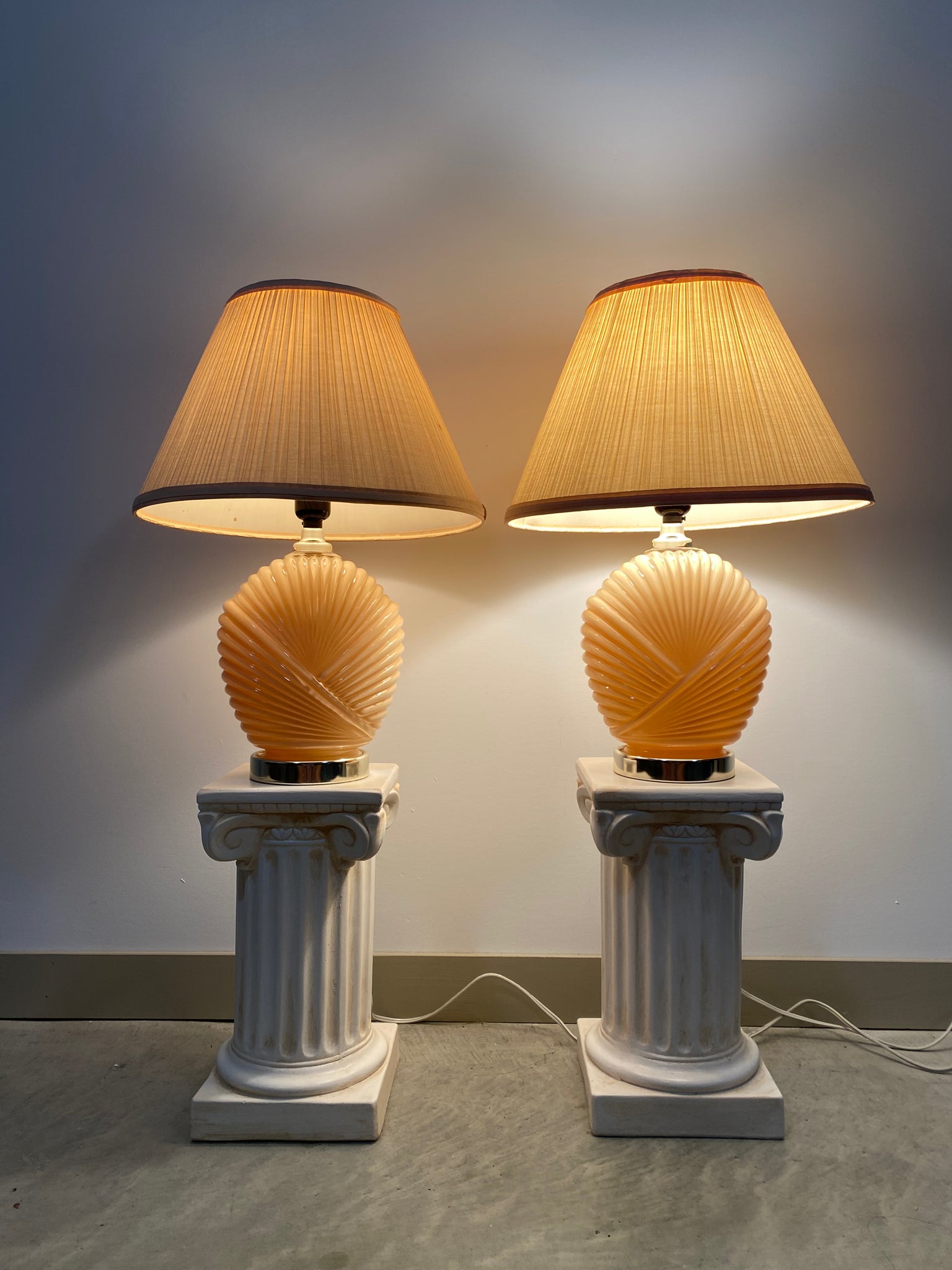 Peachy pink art deco glass seashell lamps Turquoise s Treasures