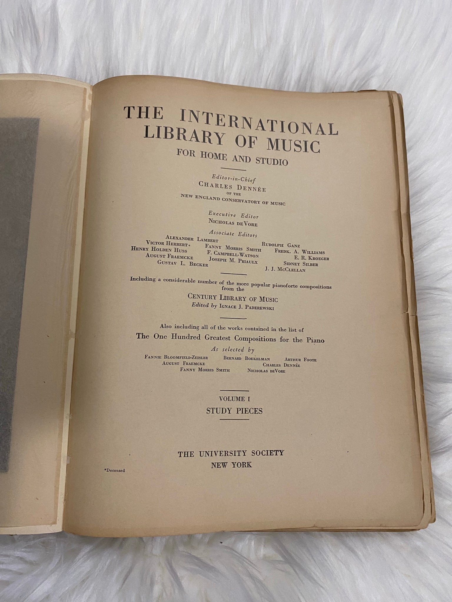 The International Library of Music, for home and studio (1925) - three volumes
