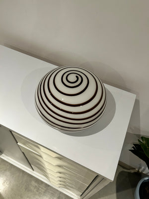 Round swirly glass table lamp