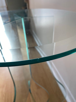 Petite table d’appoint en verre trempé