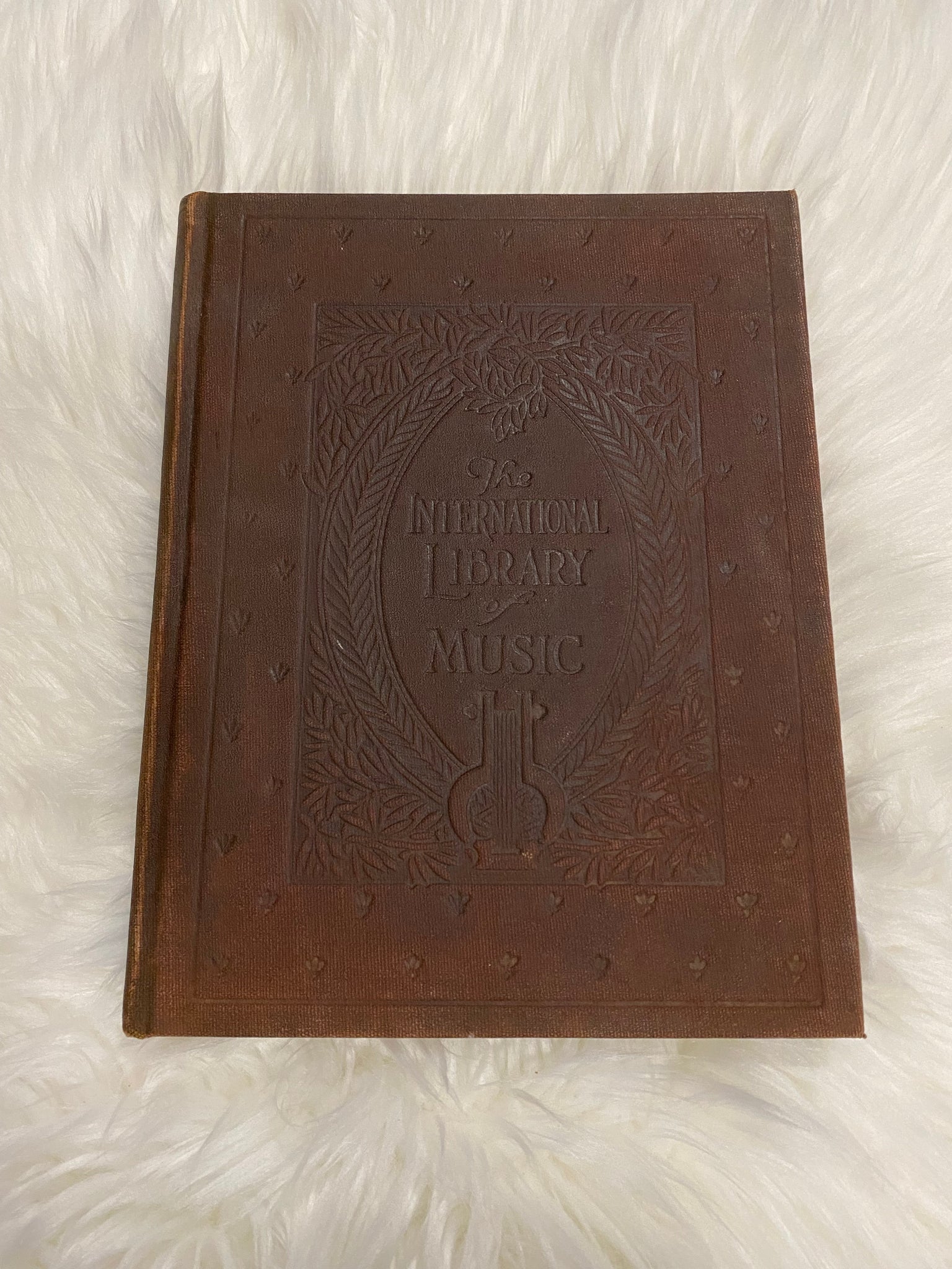 The International Library of Music, for home and studio (1925) - three volumes