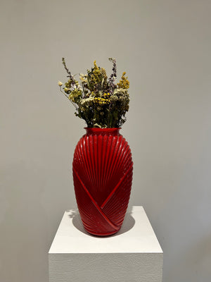 Red seashell glass art deco vase