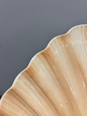 Caramel ceramic seashell vase & plate