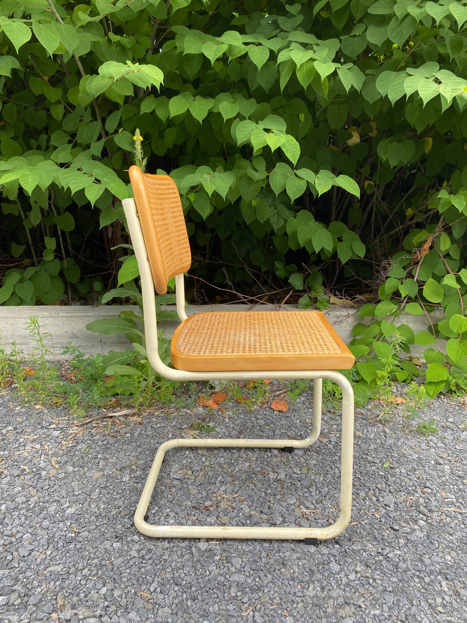 Cream & cane cantilever Cesca chairs