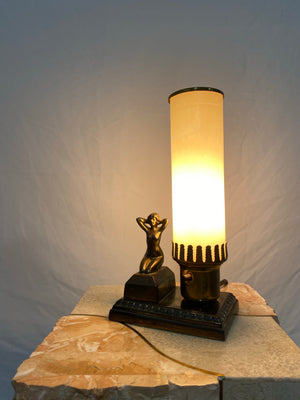 Art deco lady lamp