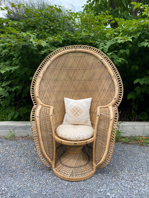 Majestic Emmanuelle peacock wicker chair