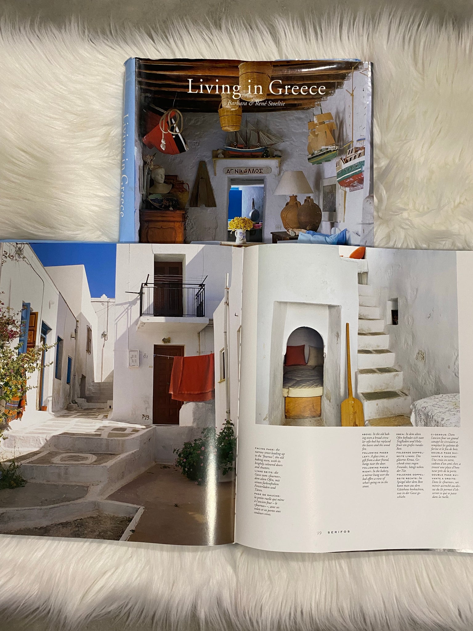 Living in Greece / Vivre en Grèce (2002)